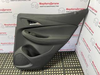 обшивка двери задняя правая Buick Encore GX 1 поколение 2022, 1.3 л., бензин, АКПП
