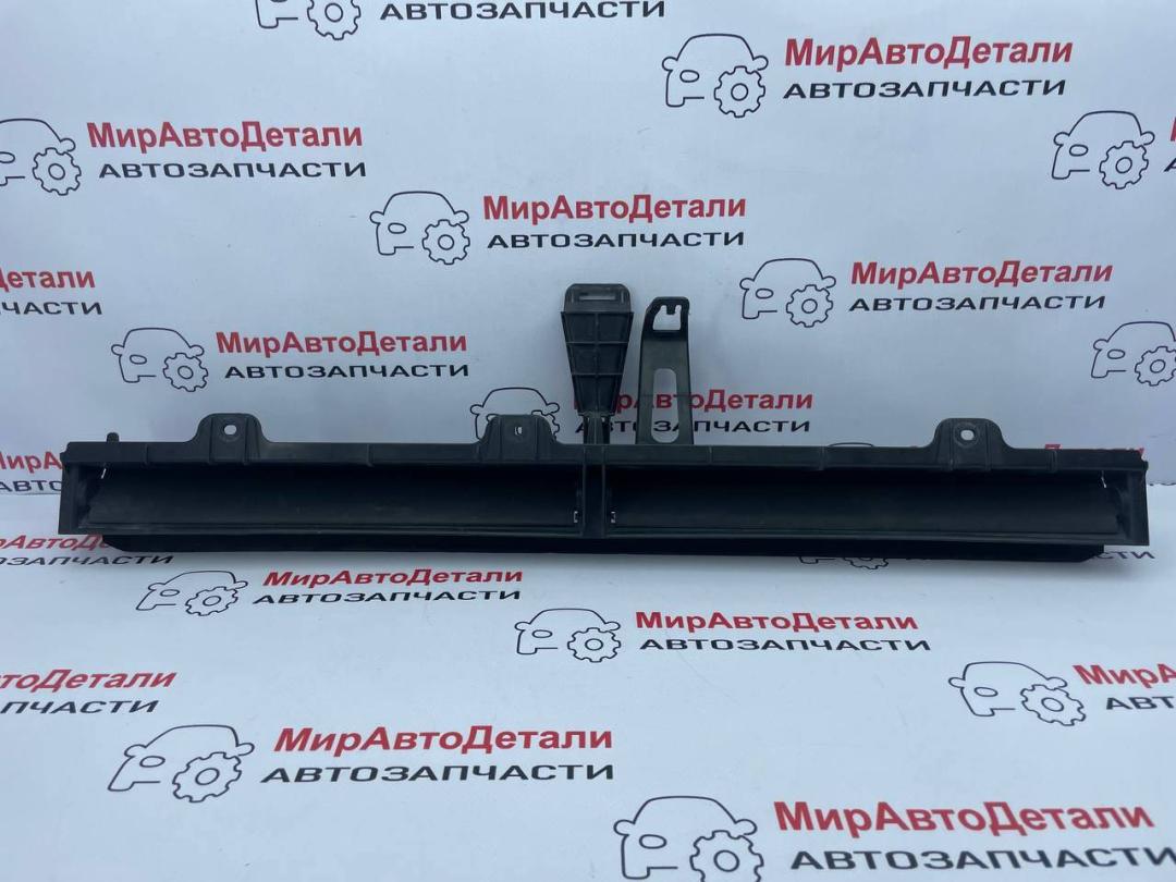 жалюзи GMC Terrain 2 поколение (2017 - 2026), бензин, 84055999 - фото №1