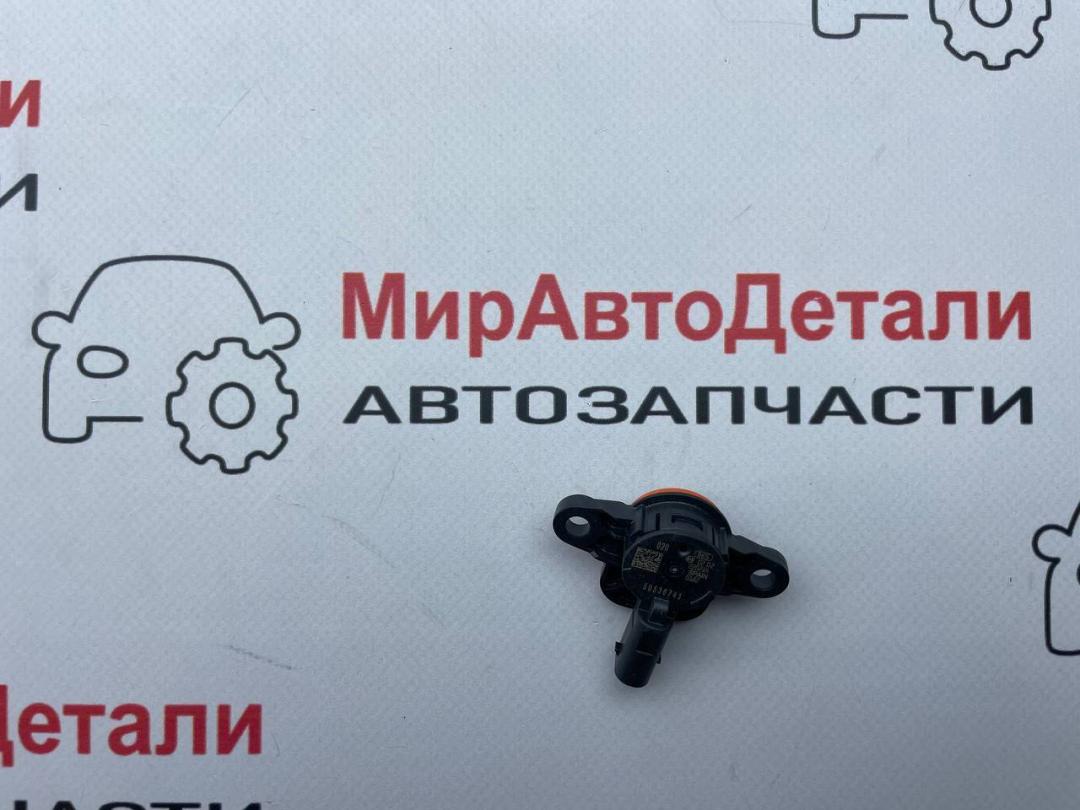 датчик удара Alfa Romeo Stelvio 1 поколение 2018, 2.0 л., бензин, АКПП, 50536741 - фото №1