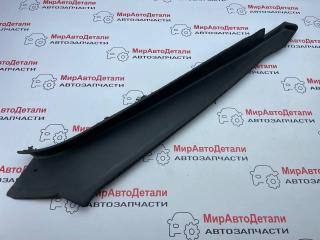 водосток крышки багажника Cadillac Lyriq 1 поколение 2024, электро, 86801578