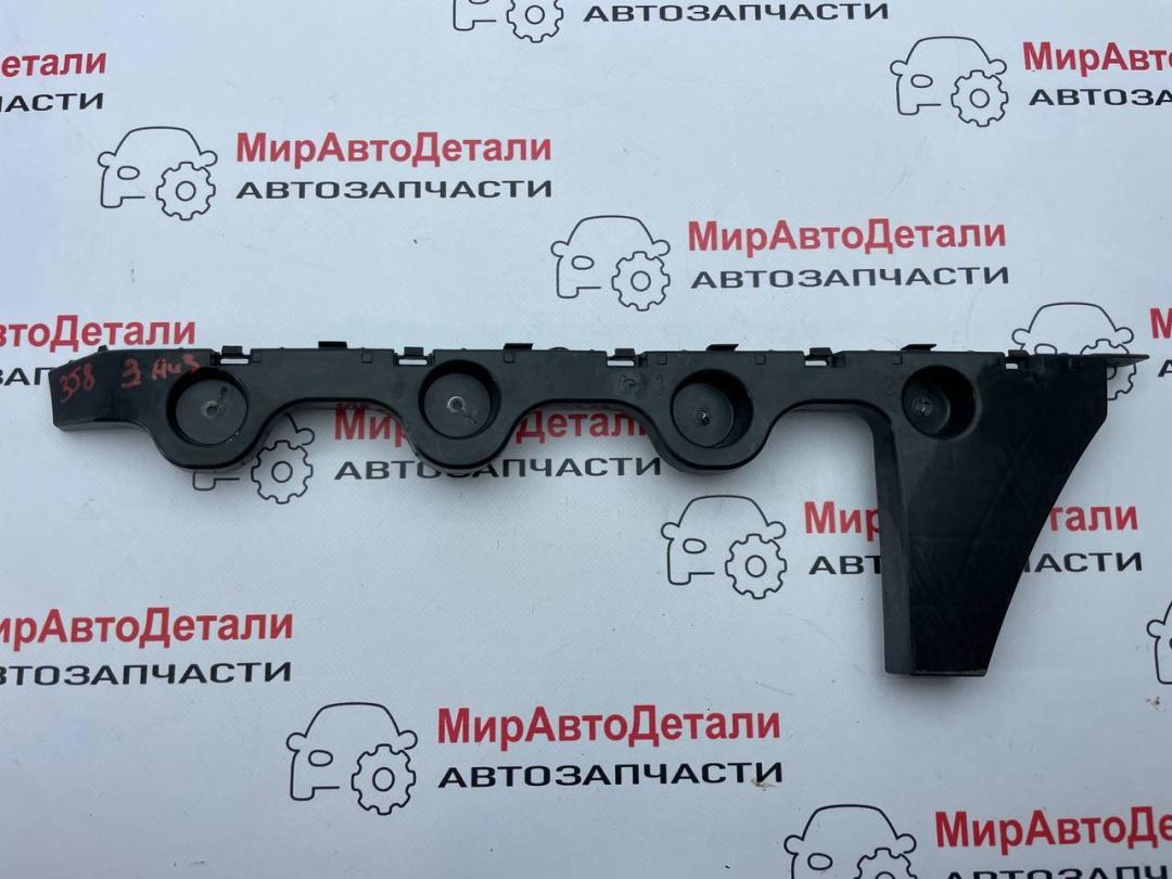 Крепление бампера заднего Chevrolet Equinox 3 поколение 2018, 1.5 л., бензин, АКПП, 23462889 - фото №1