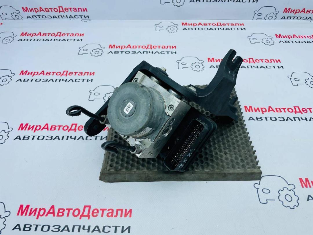 блок ABS Chevrolet Equinox 3 поколение 2018, 1.5 л., бензин, АКПП, 84646861 - фото №1