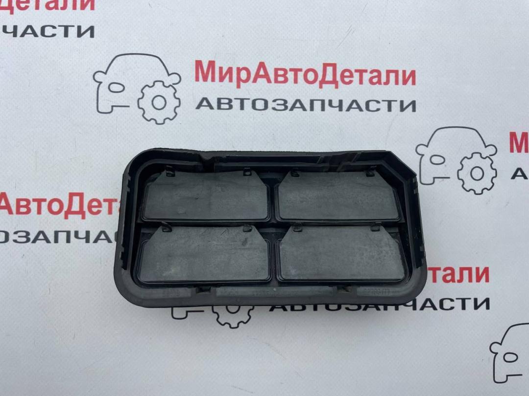 Решетка вентиляции кузова Cadillac XT5 1 поколение (2016 - 2025), 22788177 - фото №1