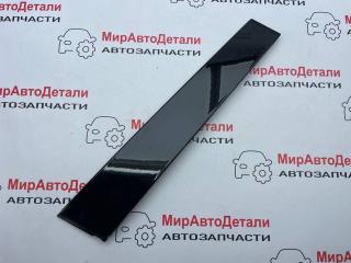 молдинг двери передней левой Opel Ampera 2 поколение