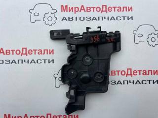 Крепление бампера заднего Chevrolet Equinox 3 поколение 2018, 1.5 л., бензин, АКПП, 84162914