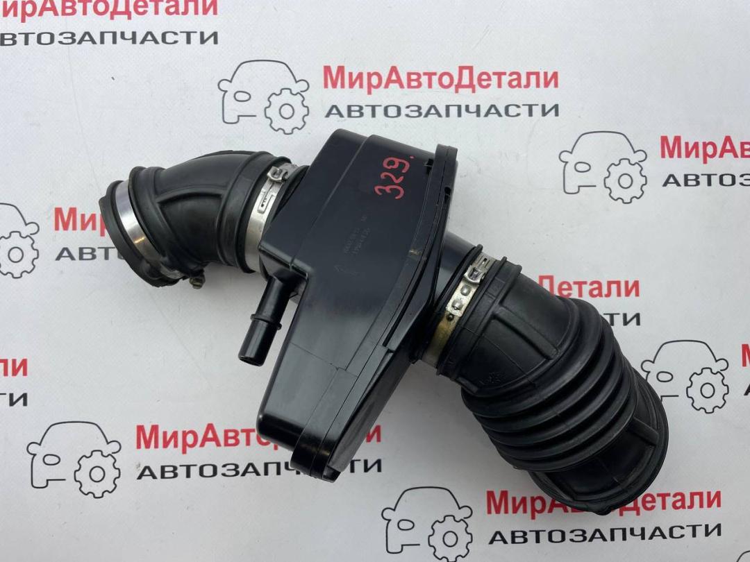 патрубок воздушного фильтра GMC Terrain 2 поколение 2018, 2.0 л., бензин, АКПП, 106028PS, 13502349 - фото №1