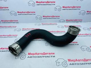 патрубок интеркулера Cadillac XT4 1 поколение, 2.0 л., бензин, 84639791