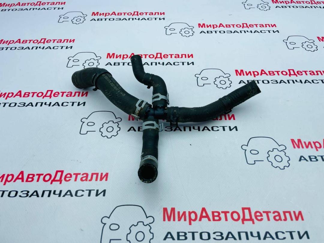 фланец (тройник) системы охлаждения Chevrolet Blazer 3 поколение (2018 - 2025), 2.0 л., бензин - фото №1