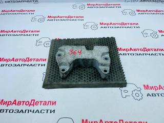 кронштейн двигателя Cadillac XT4 1 поколение, 2.0 л., бензин, 84356446