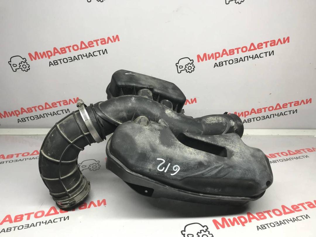 патрубок воздушного фильтра Chevrolet Blazer 3 поколение (2018 - 2025), 2.0 л., бензин, 84540982 - фото №1