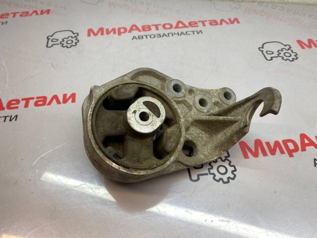 подушка крепления КПП Chrysler Town and Country 3 поколение (1995 - 2000), 3.0 л., бензин, 30674B - фото №1