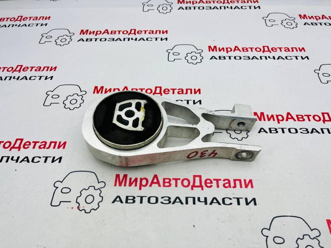 подушка крепления КПП Chevrolet TrailBlazer 3 поколение (2019 - 2025), 1.3 л., бензин, 60005915 - фото №1