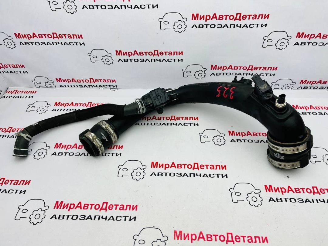 патрубок турбины Alfa Romeo Giulia 2 поколение, 2.0 л., бензин, 50051596, 68212571AA, 05281937AC - фото №1