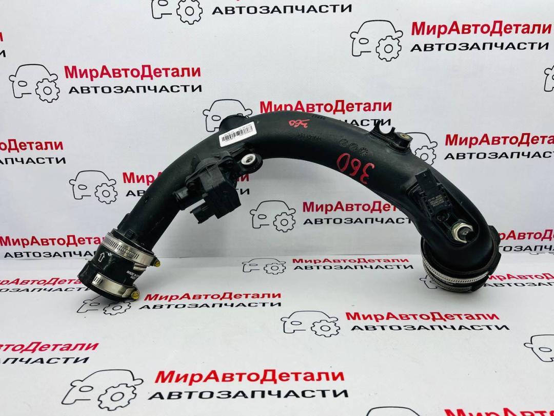 патрубок турбины Alfa Romeo Stelvio 1 поколение, 2.0 л., бензин, 50051596, 68212571AA - фото №1