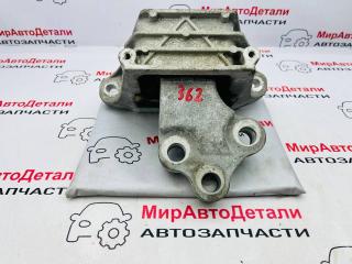 подушка крепления КПП Chevrolet Equinox 3 поколение (2017 - 2025), 1.5 л., бензин, 84447811