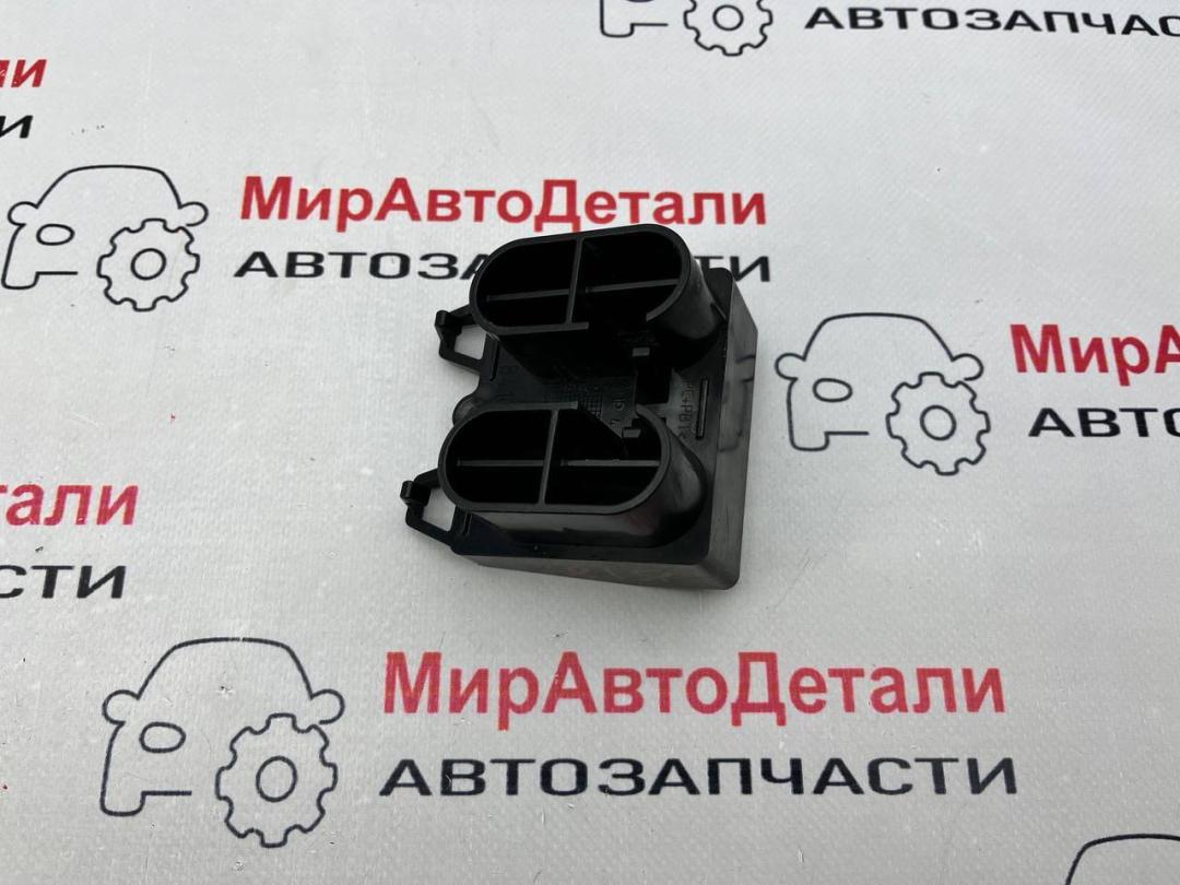 абсорбер бампера Chevrolet Equinox 3 поколение 2018, 1.5 л., бензин, АКПП, 84108856 - фото №1