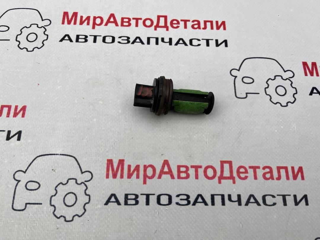 датчик уровня омывающей жидкости Buick ENVISION 2 поколение - фото №1