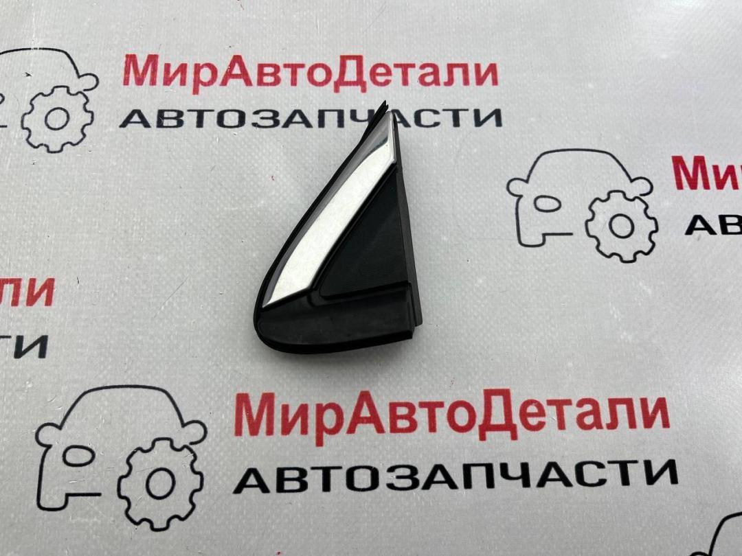 Накладка крыла (уголок зеркала) переднего левого GMC Terrain 2 поколение 2020, 1.5 л., бензин, АКПП, 84107336 - фото №1