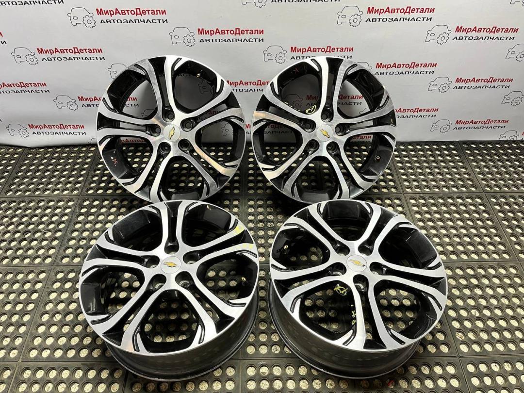 диск литой Chevrolet Bolt 1 поколение 2020, электро, АКПП - фото №1