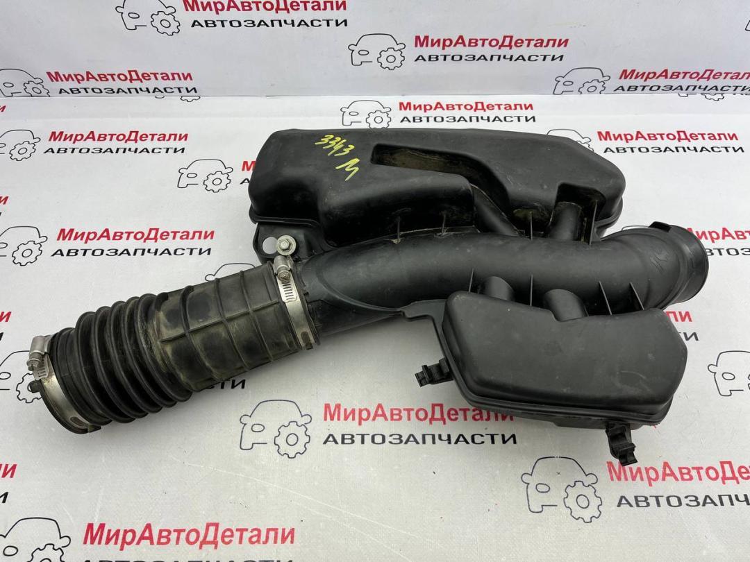 патрубок воздушного фильтра Chevrolet Blazer 3 поколение (2018 - 2025), 2.5 л., бензин, 84540982 - фото №1