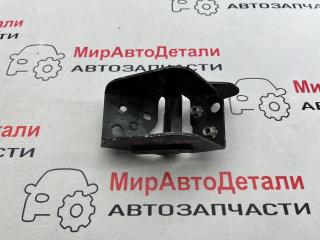 кронштейн радиатора Alfa Romeo Stelvio 1 поколение 2018, 2.0 л., бензин, АКПП