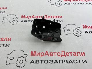 кронштейн радиатора Alfa Romeo Giulia 2 поколение 2018, 2.0 л., бензин, АКПП