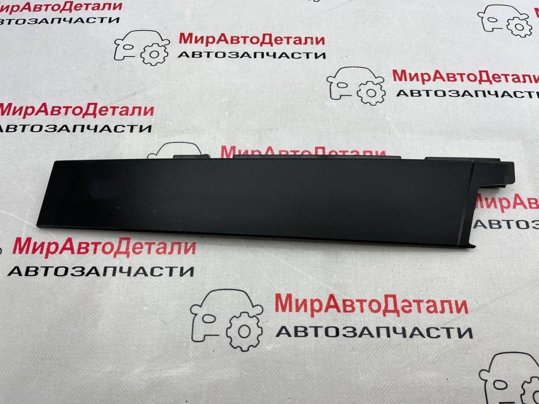 молдинг двери передней правой Buick Encore GX 1 поколение (2019 - 2025), 42757519 - фото №1