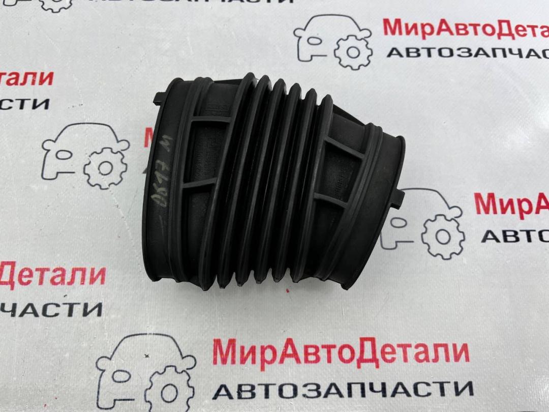 патрубок воздушного фильтра GMC Terrain 2 поколение 2019, 1.5 л., бензин, АКПП, 23463815 - фото №1