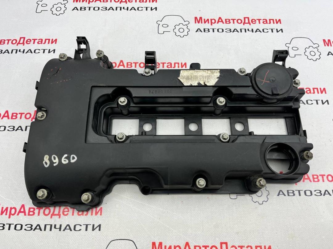 клапанная крышка Chevrolet Cruze 1 поколение (2009 - 2012), 1.4 л., бензин, 55561426 - фото №1