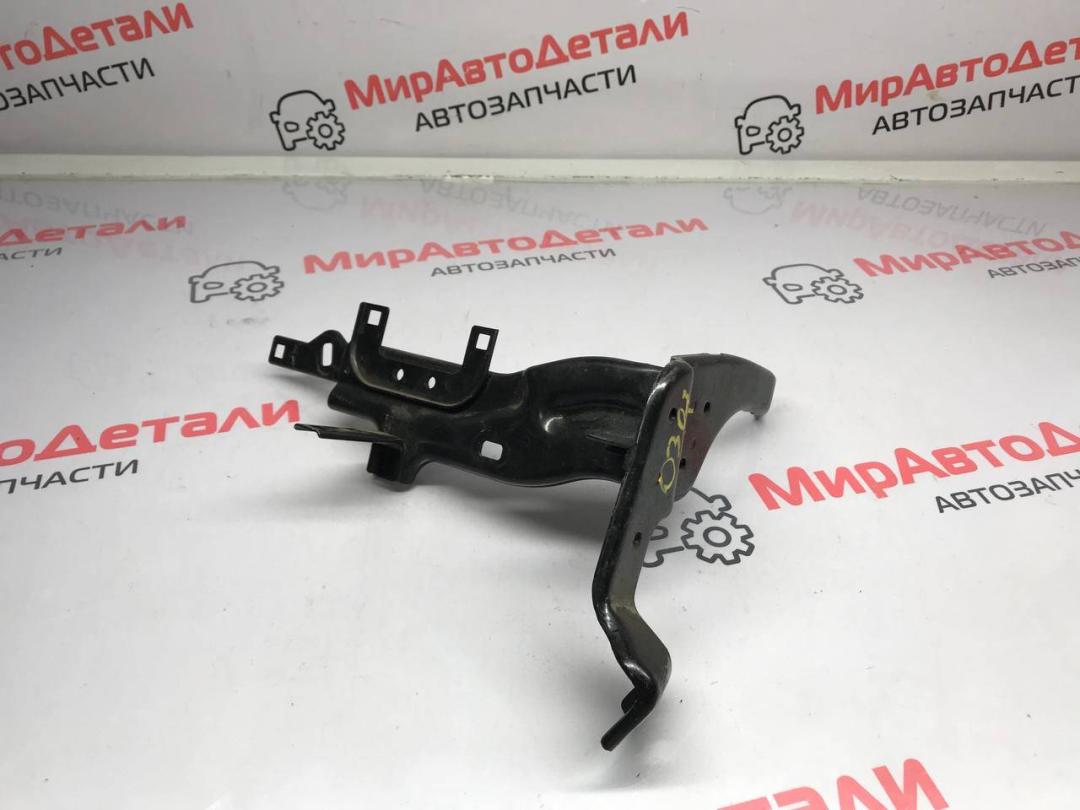 кронштейн радиатора Honda Civic 10 поколение 2016, 1.5 л., бензин, АКПП, купе - фото №1