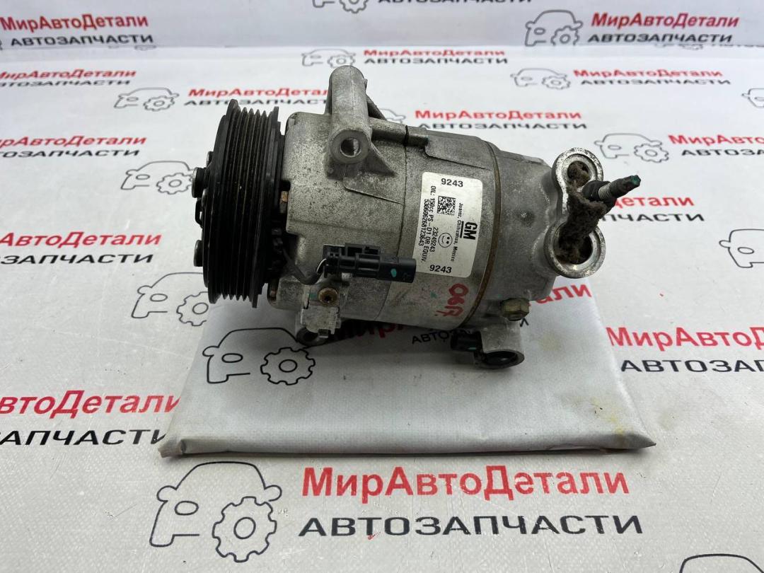 компрессор кондиционера GMC Terrain 2 поколение 2019, 1.5 л., бензин, АКПП, 23249243 - фото №1