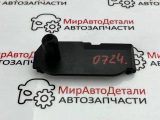 кронштейн радиатора Chevrolet Malibu 9 поколение [рестайлинг] 2020, 1.5 л., бензин, АКПП, DZ527002