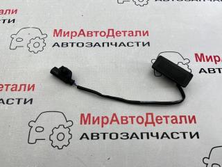 кнопка открытия багажника Alfa Romeo Stelvio 1 поколение 2018, 2.0 л., бензин, АКПП, 50559408