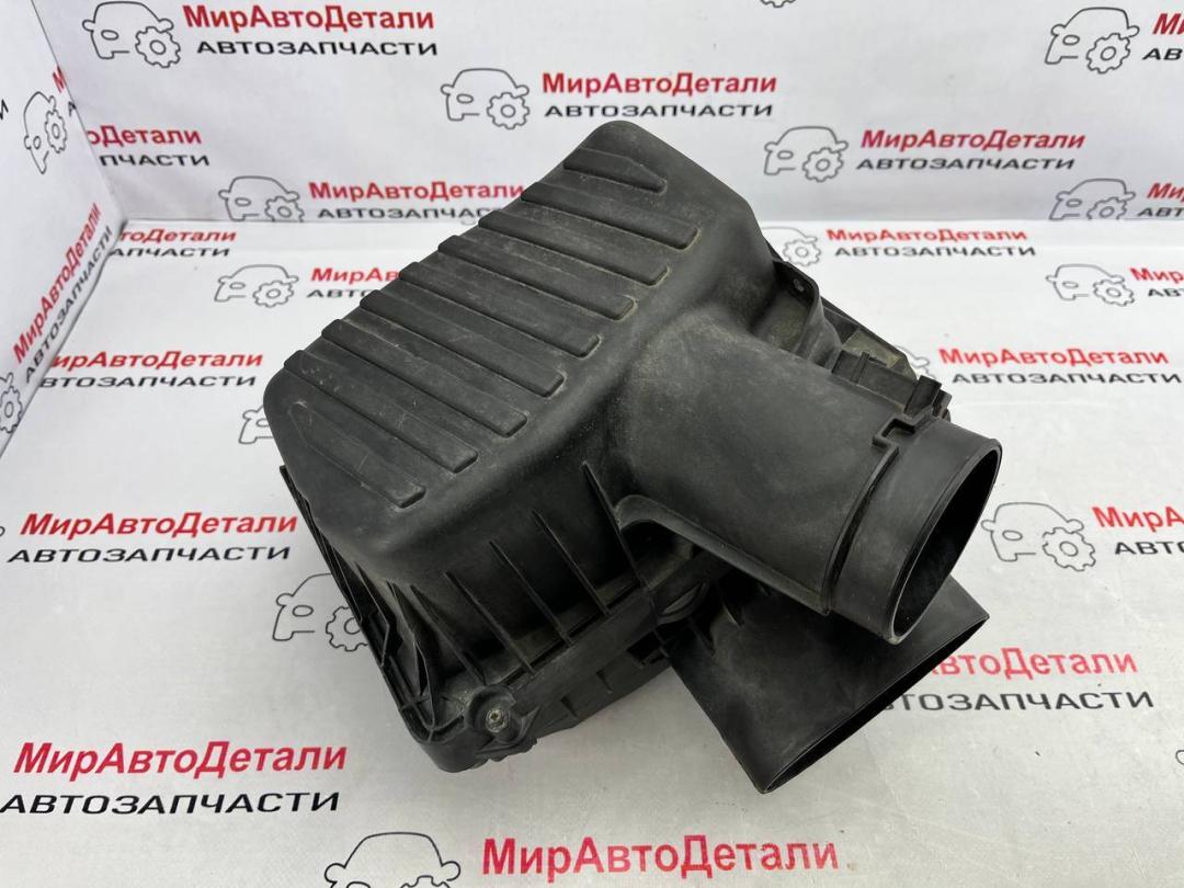 корпус воздушного фильтра Chevrolet Equinox 3 поколение 2018, 1.5 л., бензин, АКПП, 84387757 - фото №1