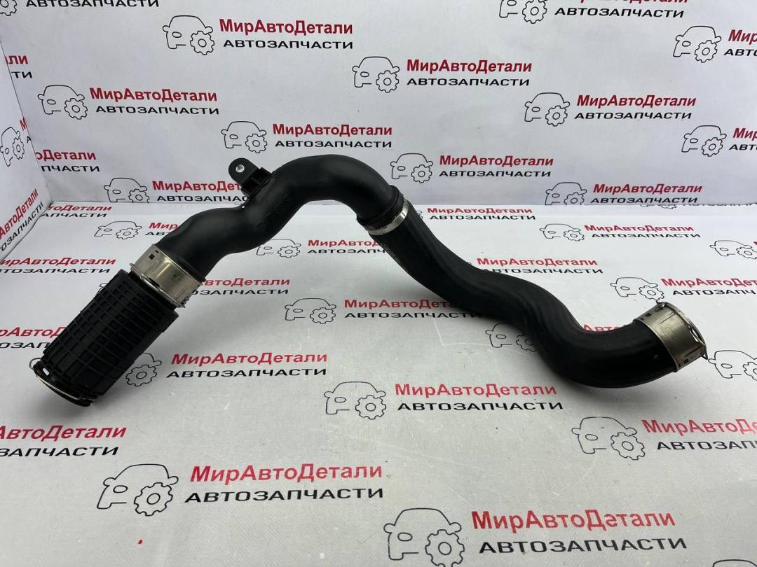 патрубок интеркулера Buick Encore GX 1 поколение (2019 - 2025), 1.3 л., бензин, 60009092 - фото №1