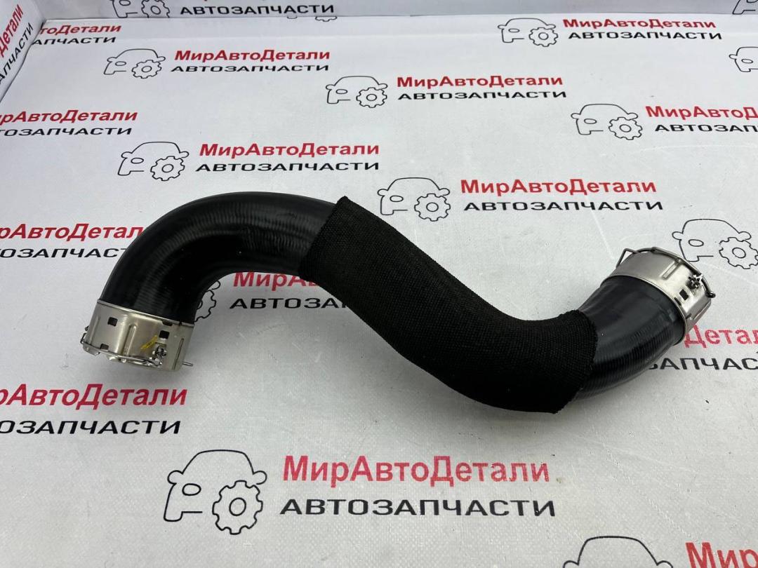 патрубок интеркулера Chevrolet TrailBlazer 3 поколение (2019 - 2025), 1.3 л., бензин, 60004616 - фото №1