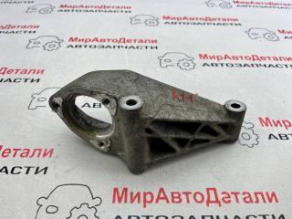 кронштейн полуоси Chevrolet Trax 1 поколение [рестайлинг], 1.0 л., бензин, 13248689