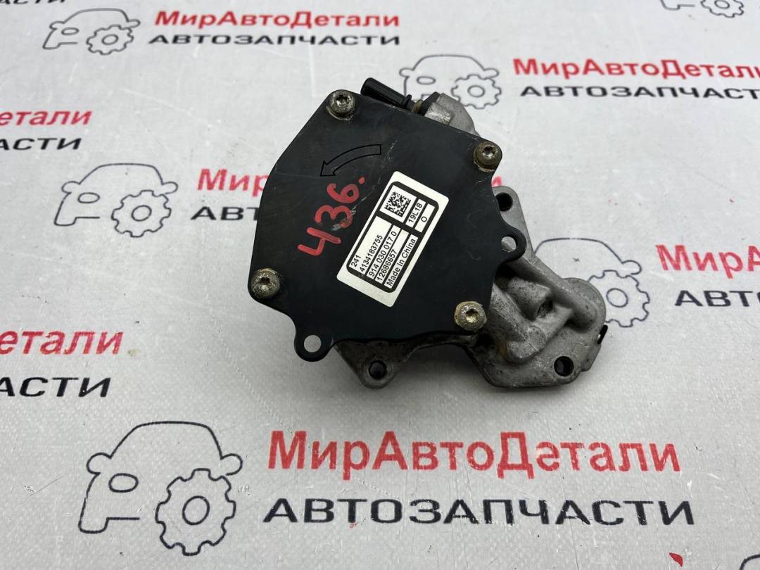 насос вакуумный Chevrolet Equinox 3 поколение 2019, 2.0 л., бензин, АКПП, 12686657 - фото №1