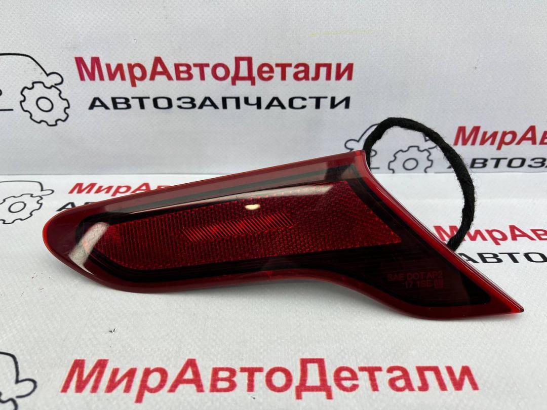 габаритный фонарь Chevrolet Bolt 1 поколение 2020, электро, АКПП - фото №1