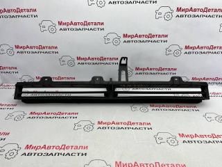 жалюзи GMC Terrain 2 поколение (2017 - 2025), бензин, 84055999