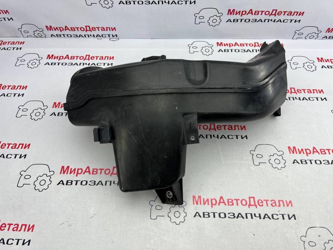 воздухозаборник Chevrolet Equinox 3 поколение 2018, 1.5 л., бензин, АКПП, 84369893 - фото №1