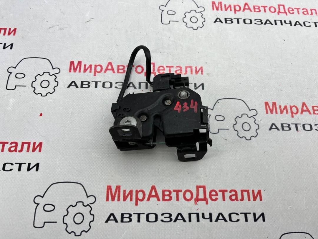 замок капота Alfa Romeo Giulia 2 поколение 2018, 2.0 л., бензин, АКПП, 50547307 - фото №1