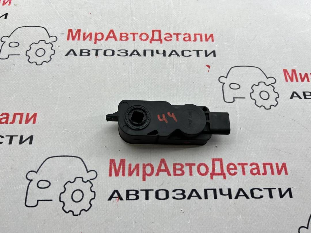 Моторчик жалюзи Buick ENVISION 2 поколение, 85523740 - фото №1