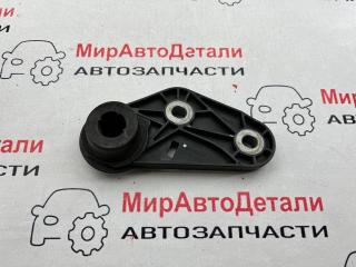 кронштейн глушителя Chevrolet Equinox 3 поколение 2018, 1.5 л., бензин, АКПП, 84205378