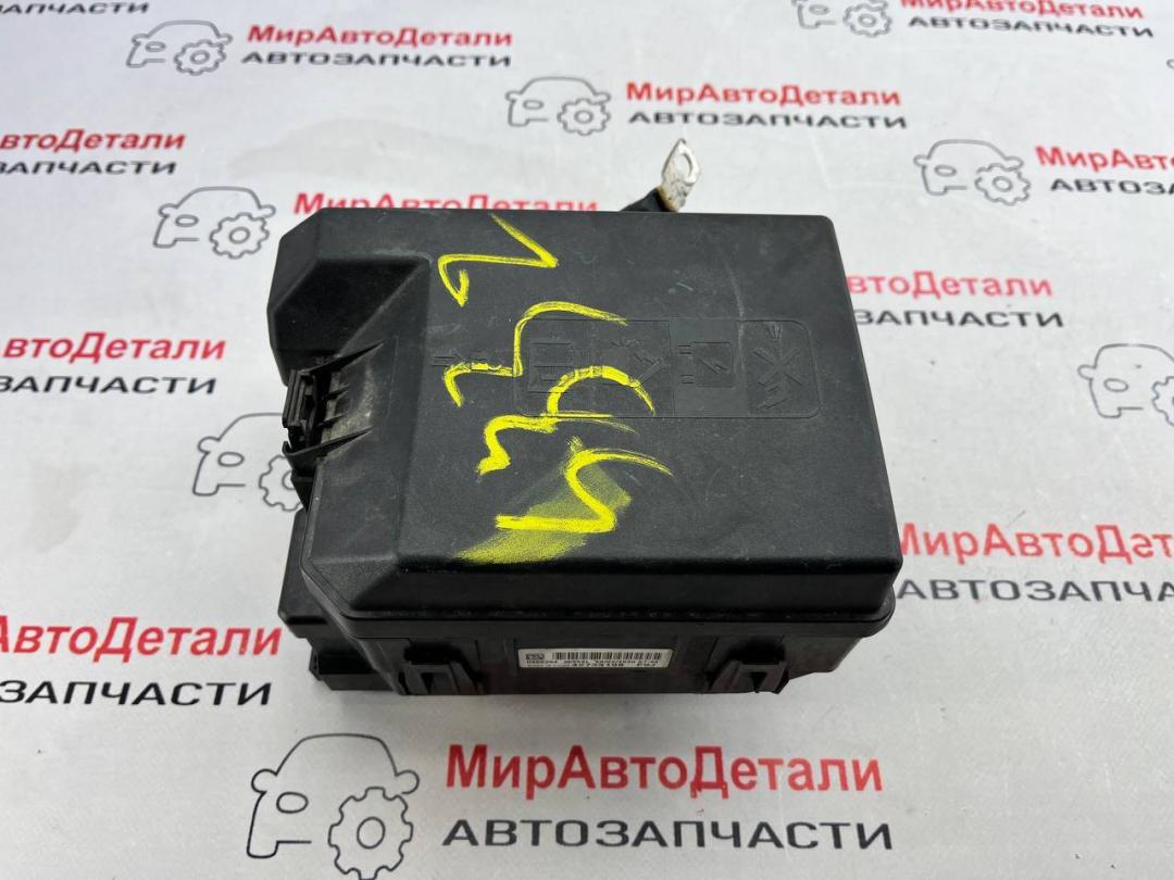 блок предохранителей Chevrolet TrailBlazer 3 поколение (2019 - 2025), бензин, 42733198 - фото №1