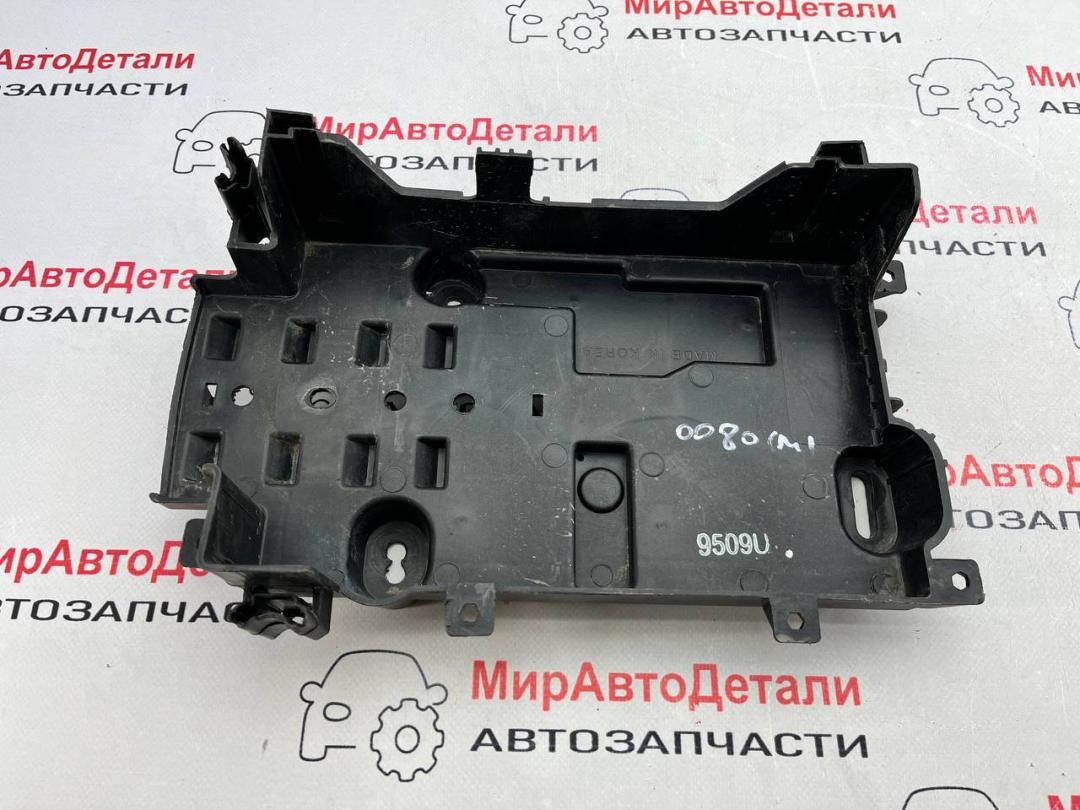 полка аккумулятора Chevrolet Trax 1 поколение (2013 - 2017), бензин, 42334926, 42401012 - фото №1