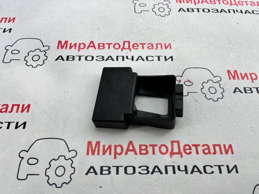 Крепление бампера заднего Buick Encore GX 1 поколение (2019 - 2025), 42746831 - фото №1