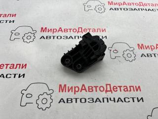 кронштейн радиатора Alfa Romeo Stelvio 1 поколение, 2.0 л., бензин, 00505426860