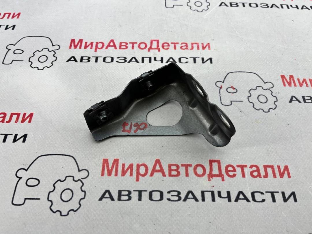 крепление ( кронштейн ) крыла GMC Terrain 2 поколение 2019, 1.5 л., бензин, АКПП - фото №1