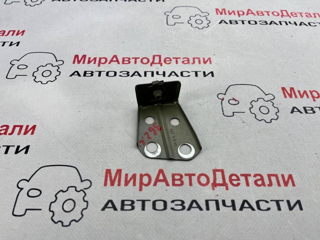 крепление ( кронштейн ) крыла GMC Terrain 2 поколение 2020, 1.5 л., бензин, АКПП - фото №1